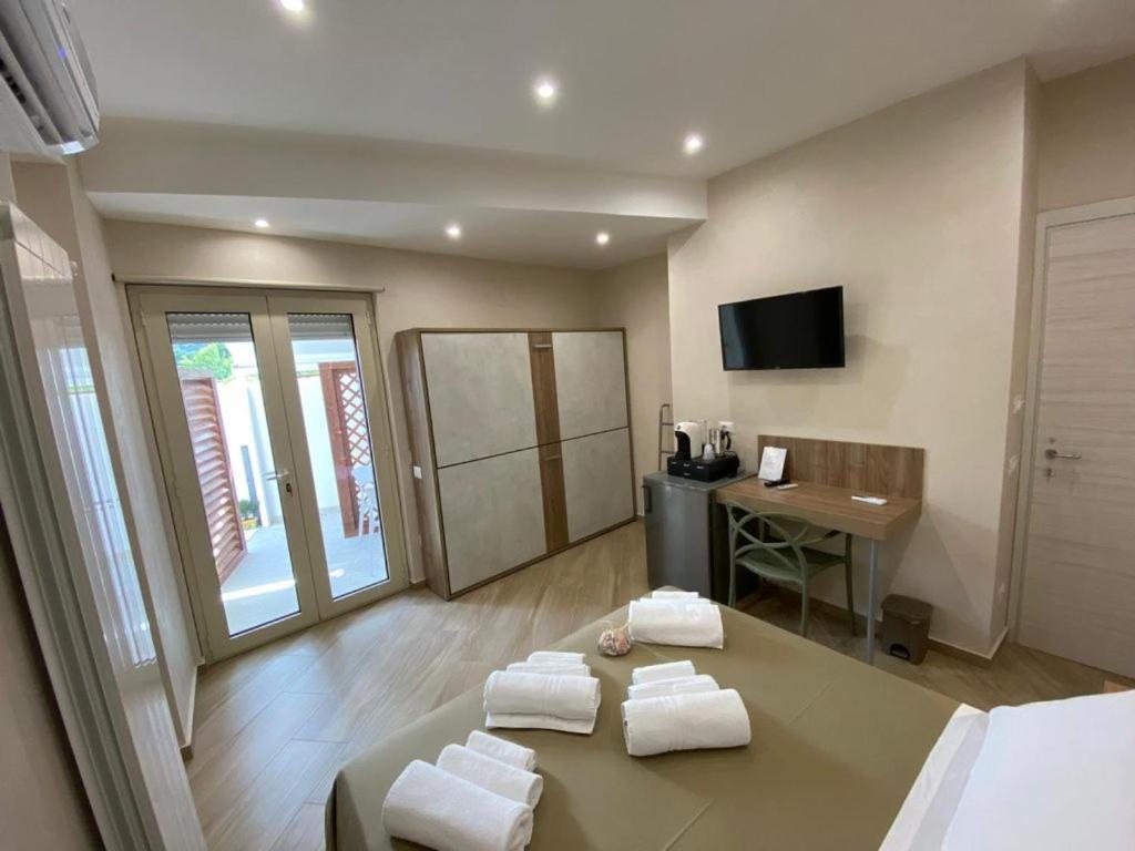 Esperia B&B Oliveri Exterior photo